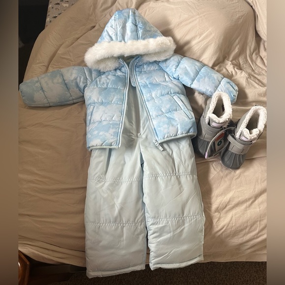 Brand new toddler snow suit - Picture 1 of 5
